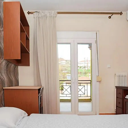 公寓 Retreat With Mountain Views *