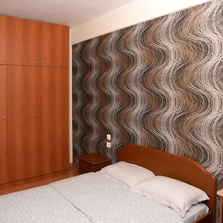 Retreat With Mountain Views شقة غريفينا