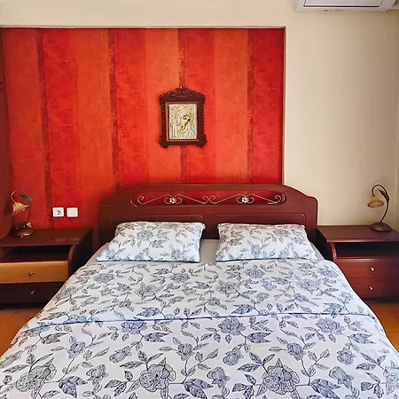 شقة Retreat With Mountain Views *
