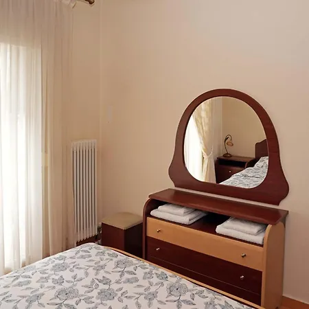 公寓 Retreat With Mountain Views *