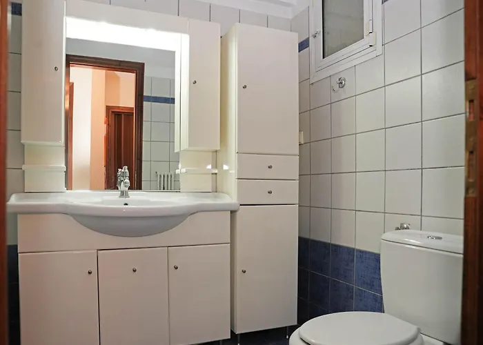 Retreat With Mountain Views *