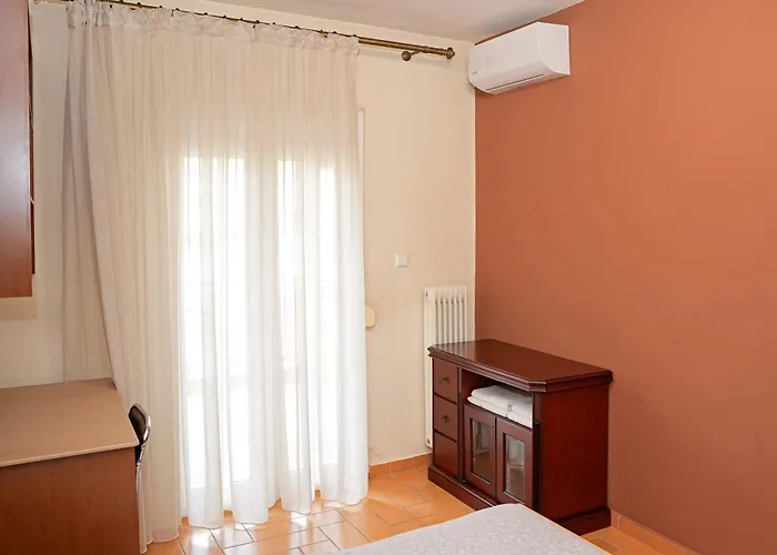 Retreat With Mountain Views 公寓 格雷韦纳