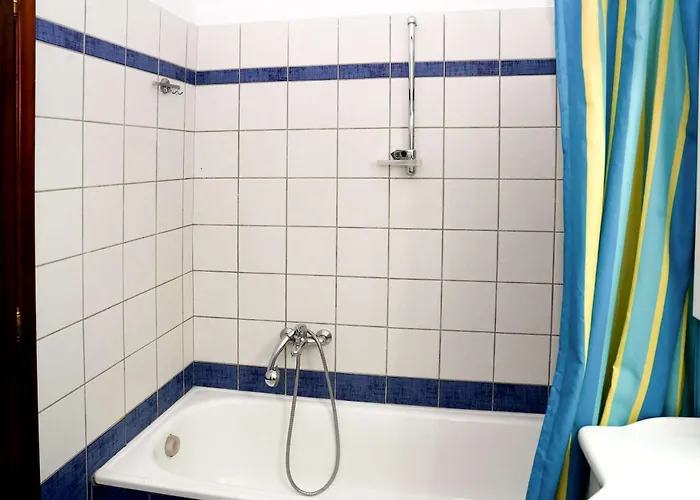 Retreat With Mountain Views 公寓 *